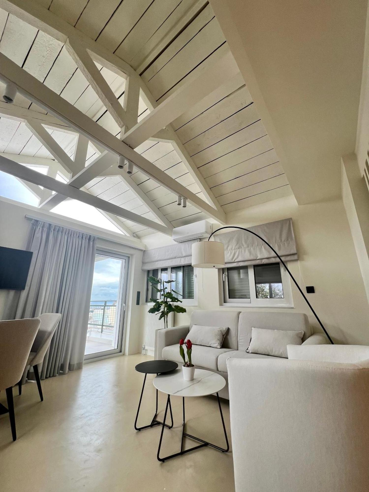 Luxury Penthouse W/ Sea View Appartement