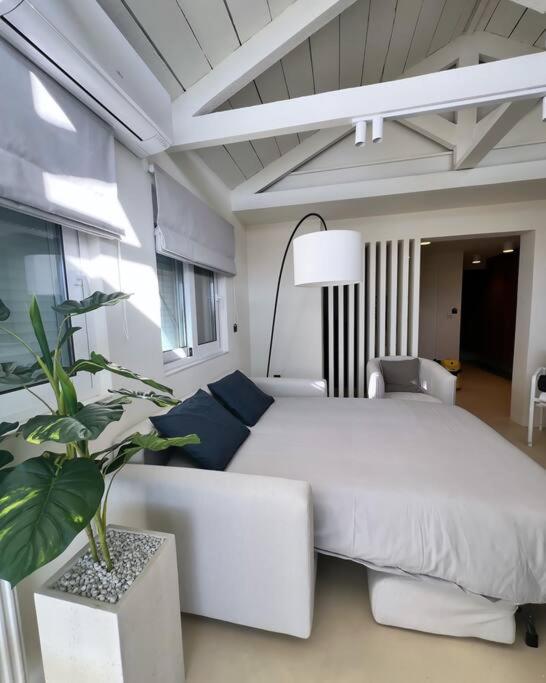 Appartement Luxury Penthouse W/ Sea View